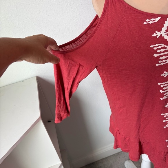 C Red Blouse with White dESIGN| Women’s Size S | Boho Long Sleeve Top - Picture 2 of 6